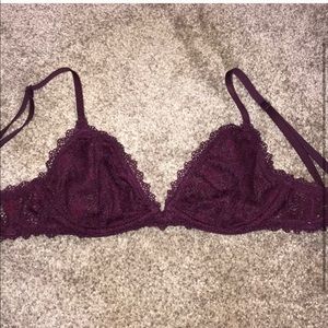 2 BRAND NEW VICTORIAS SECRET BRALETTES